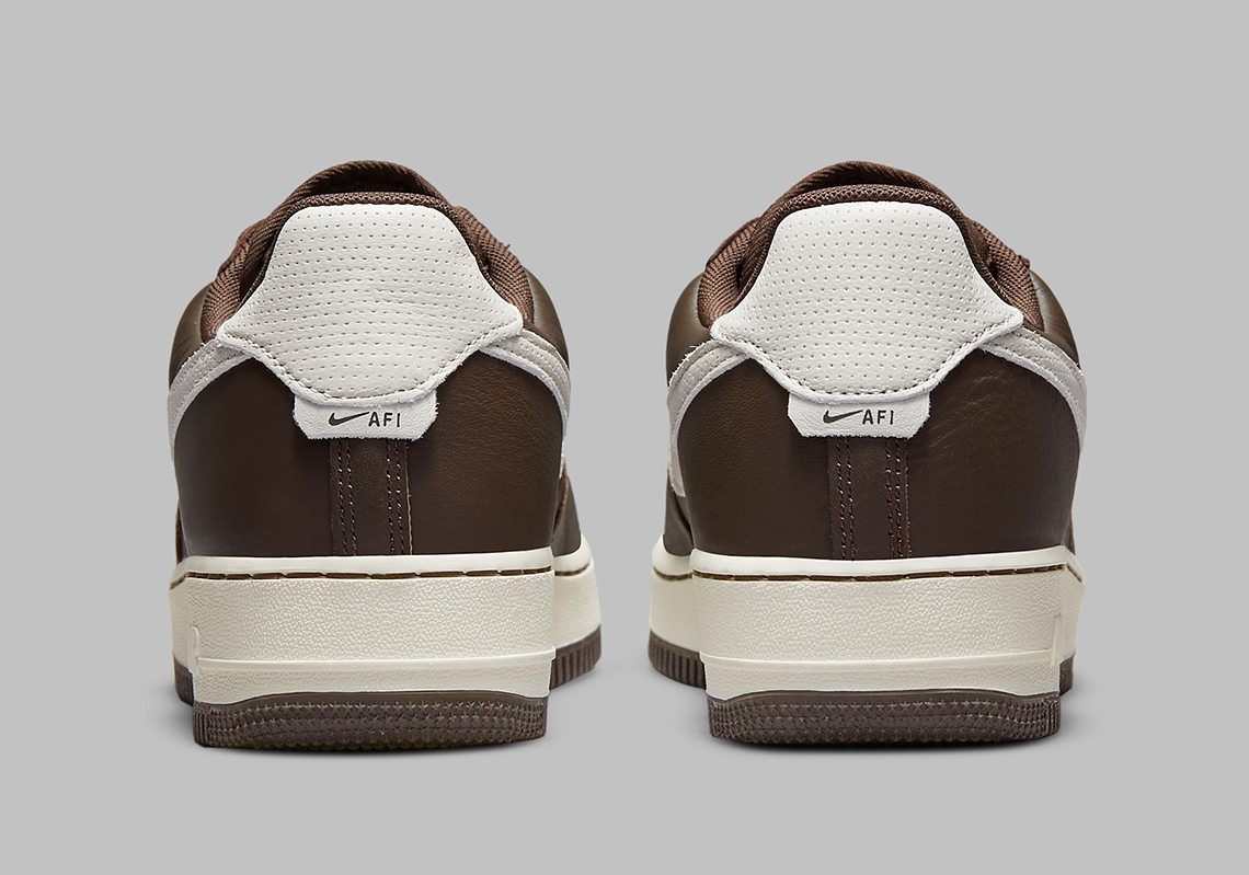 Nike Air Force 1 Dark Chocolate Db4455 200 4