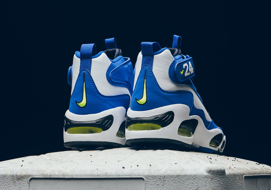 Nike Air Griffey Max 1 Varsity Royal 4