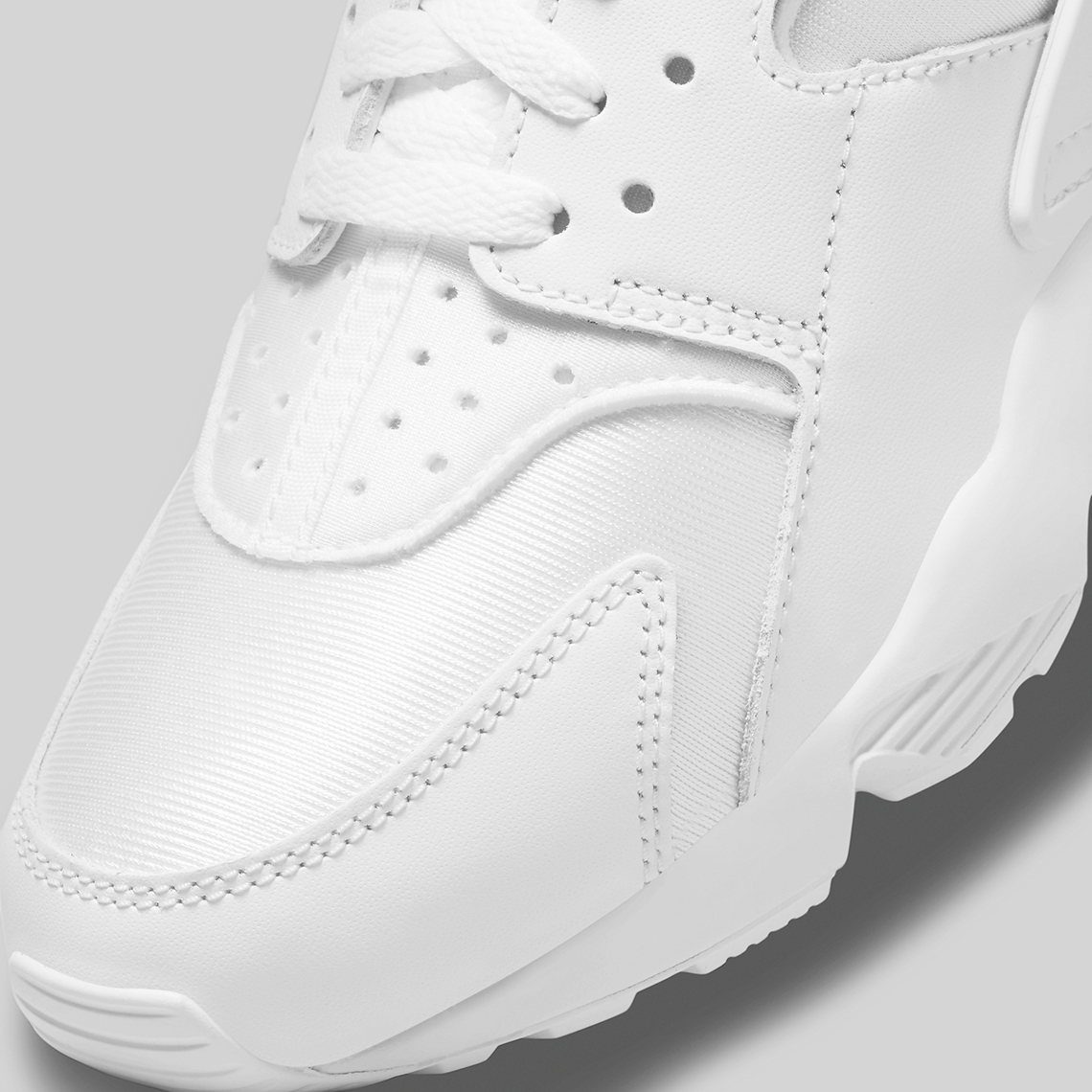 Nike Air Huarache Triple White Dh4439 102 4