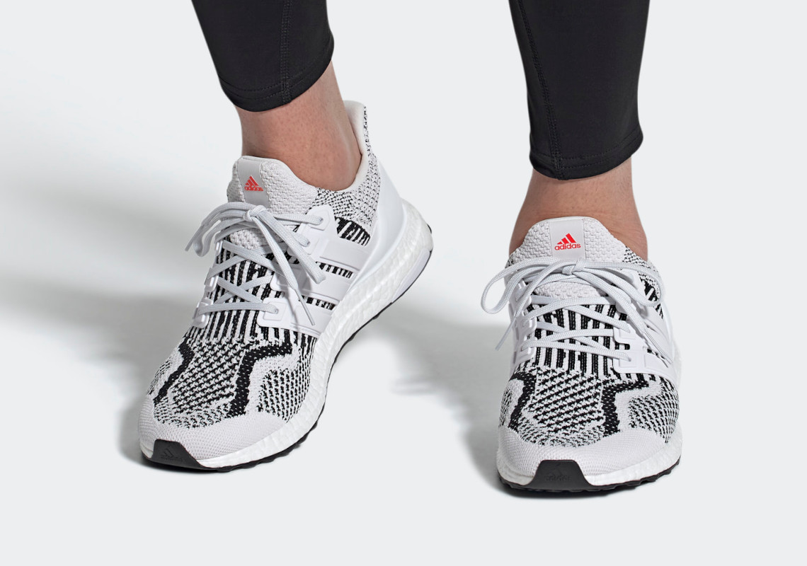 The adidas UltraBOOST 5.0 DNA Sees A Striped "Zebra" Pattern