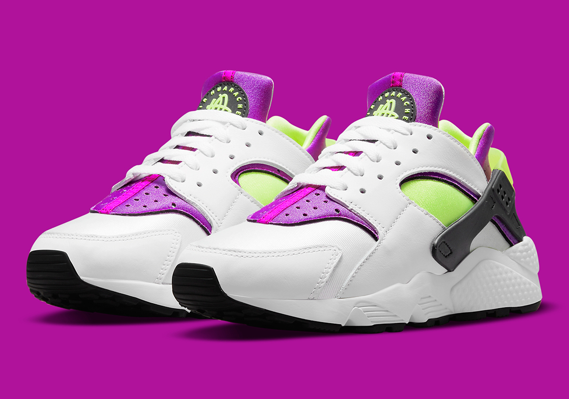 The Nike Air Huarache OG “Magenta” Is Returning