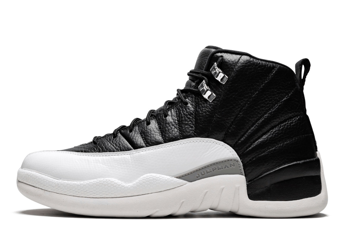 Air Jordan 12 Playoffs Retro 2022 1