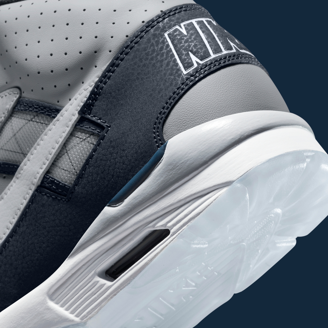 Nike Air Trainer Sc High Georgetown Dm8320 001 1