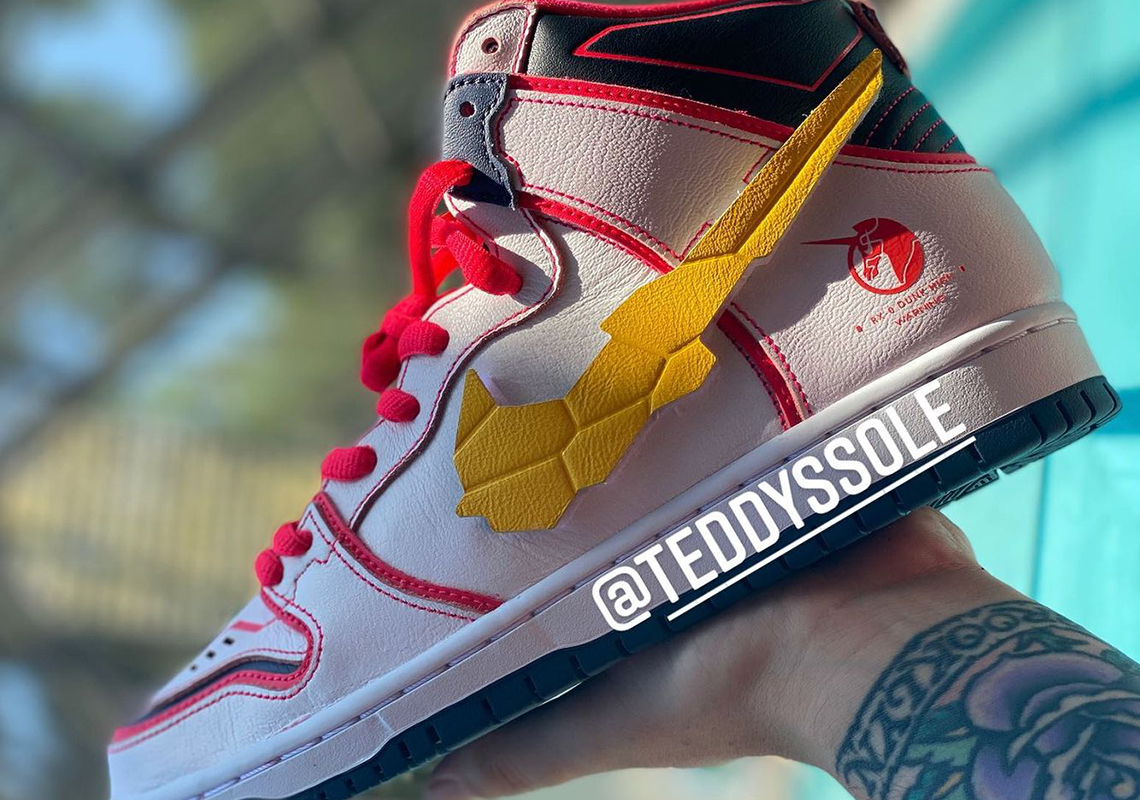 Nike Sb Dunk High Gundam Sample 3