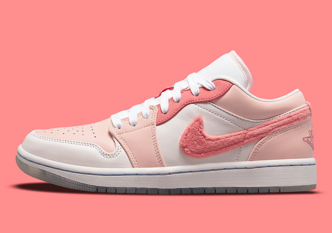 Air Jordan 1 Low Mighty Swooshers Pink Dm5443 666 1