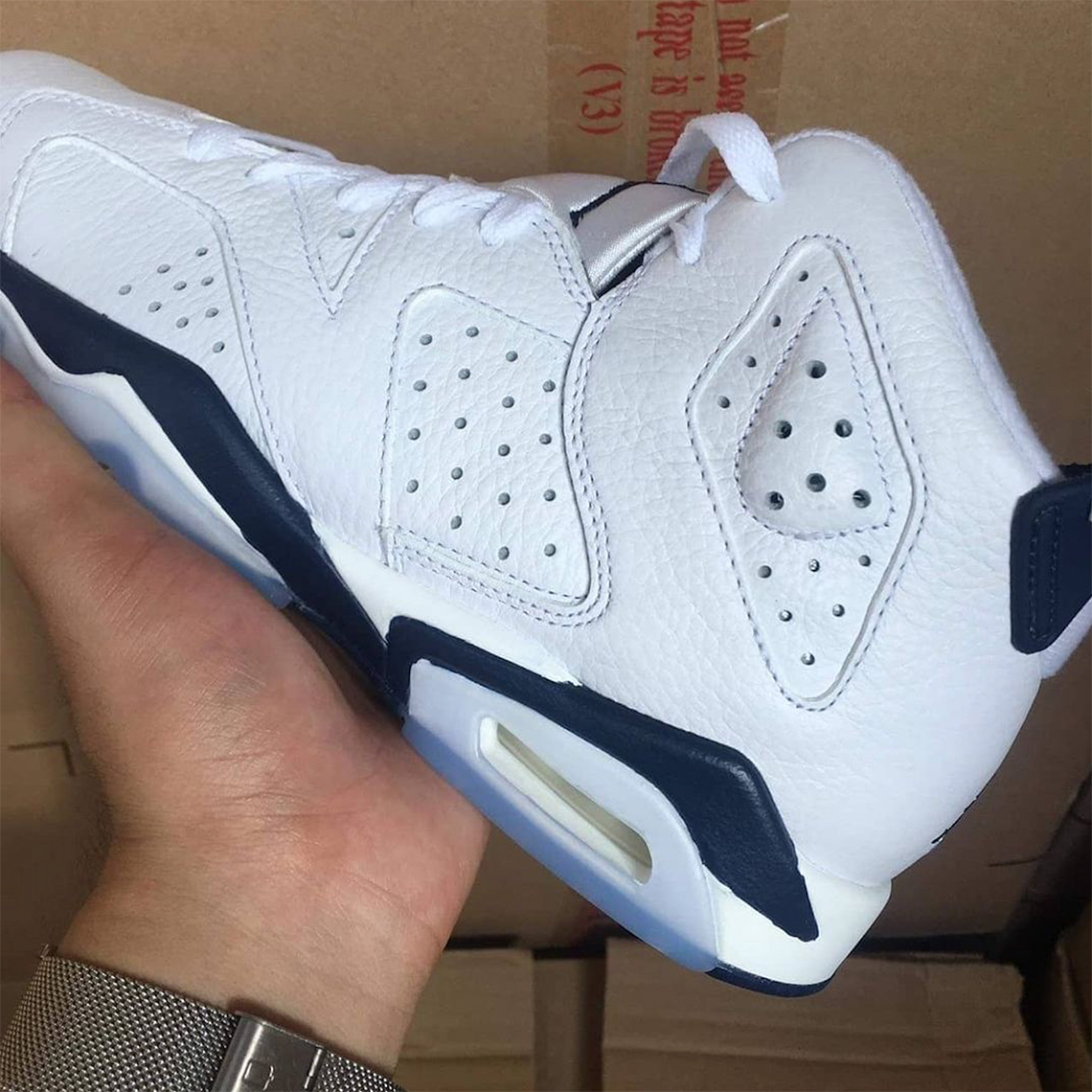 Air Jordan 6 Midnight Navy Gs 4