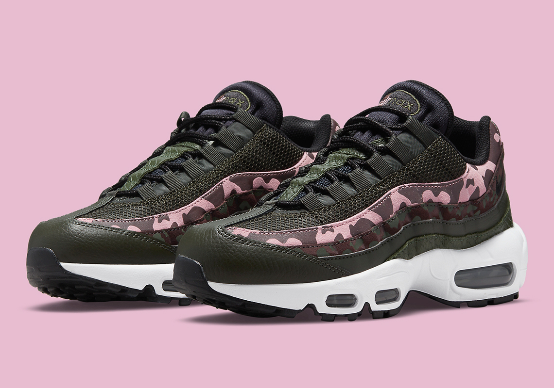 A Swampy Mix Of Colors And Patterns Appear On This Amphibious Nike Air Max 95