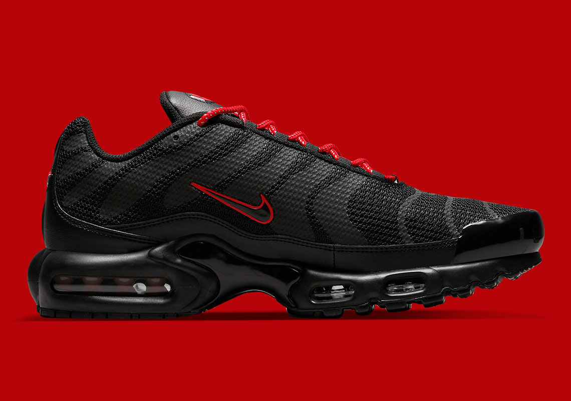 Nike Air Max Plus Reflective Black Red Dn7997 001 4