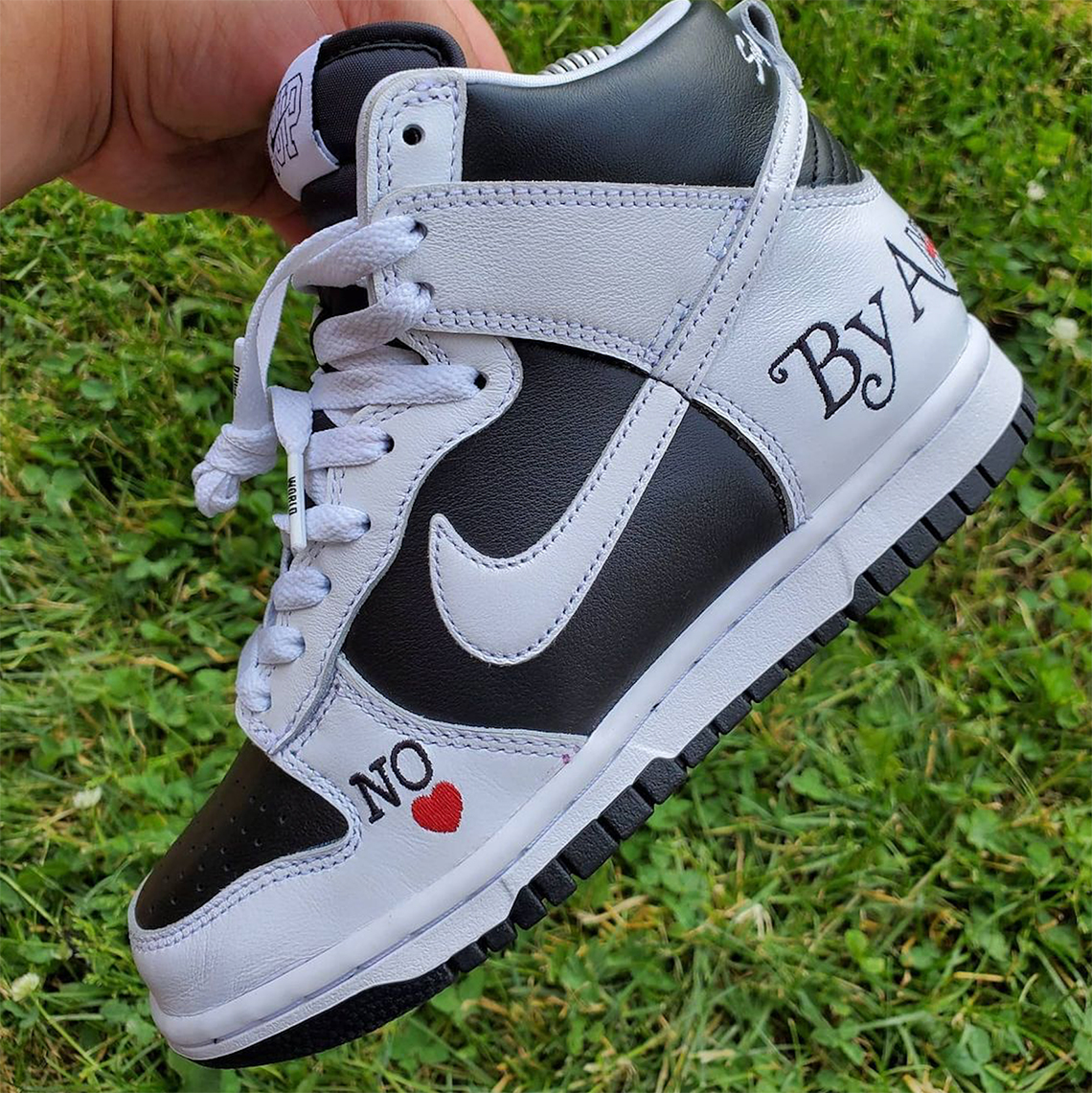 Supreme Nike Dunk High White Black 2021 5