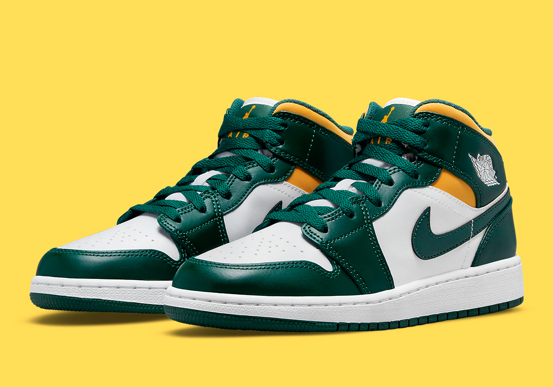 This Air Jordan 1 Mid Adds A Few Tweaks To The “Brazil” Colorway