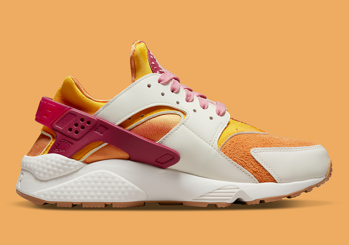 Nike Air Huarache Do6720 100 2