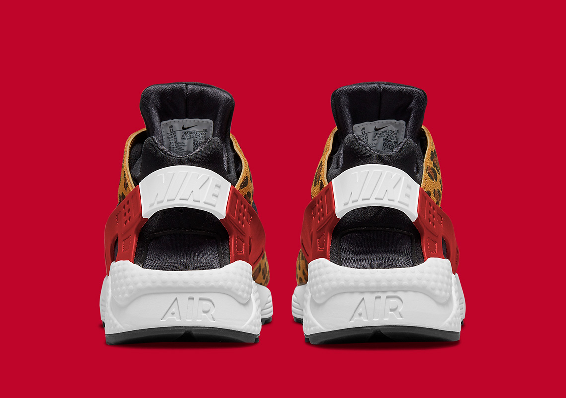 Nike Air Huarache Snkrs Day Dm9092 700 2