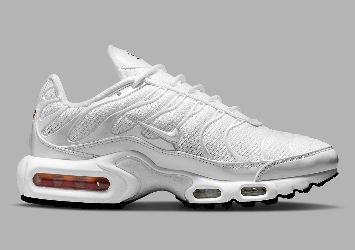 Nike Air Max Plus Triple White 848891 100 2