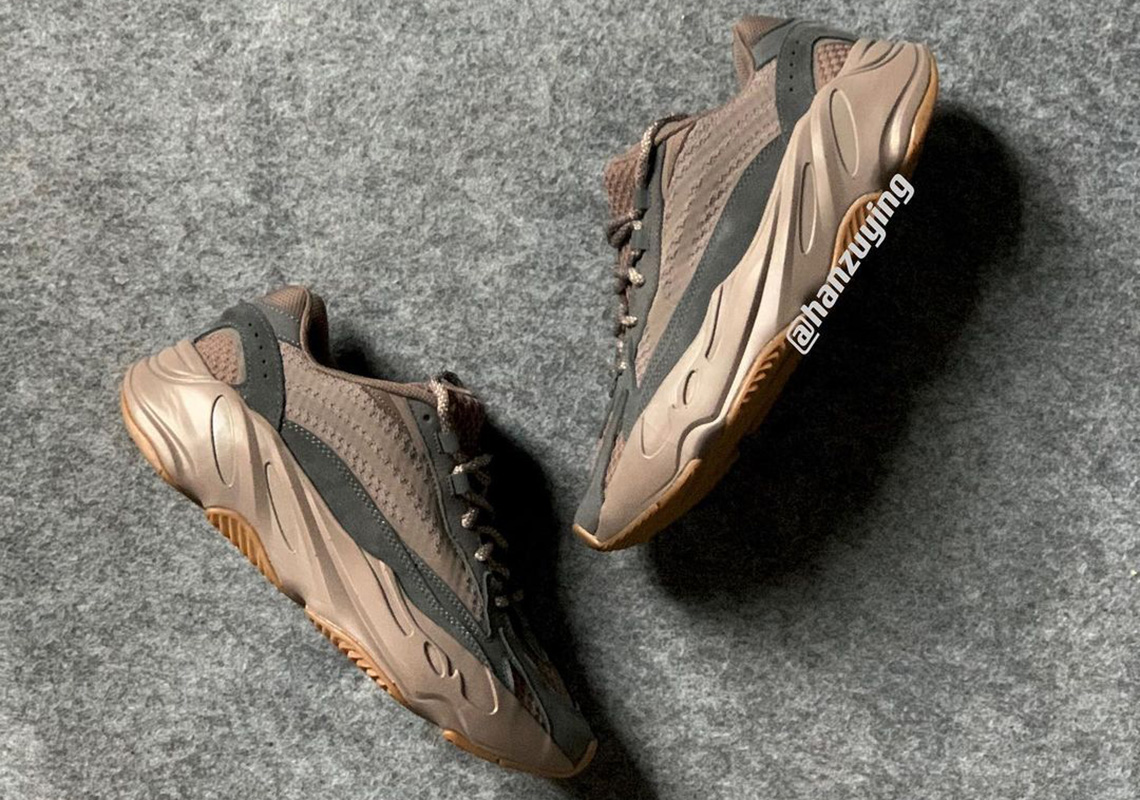 First Look At The adidas YEEZY BOOST 700 V2 “Mauve”