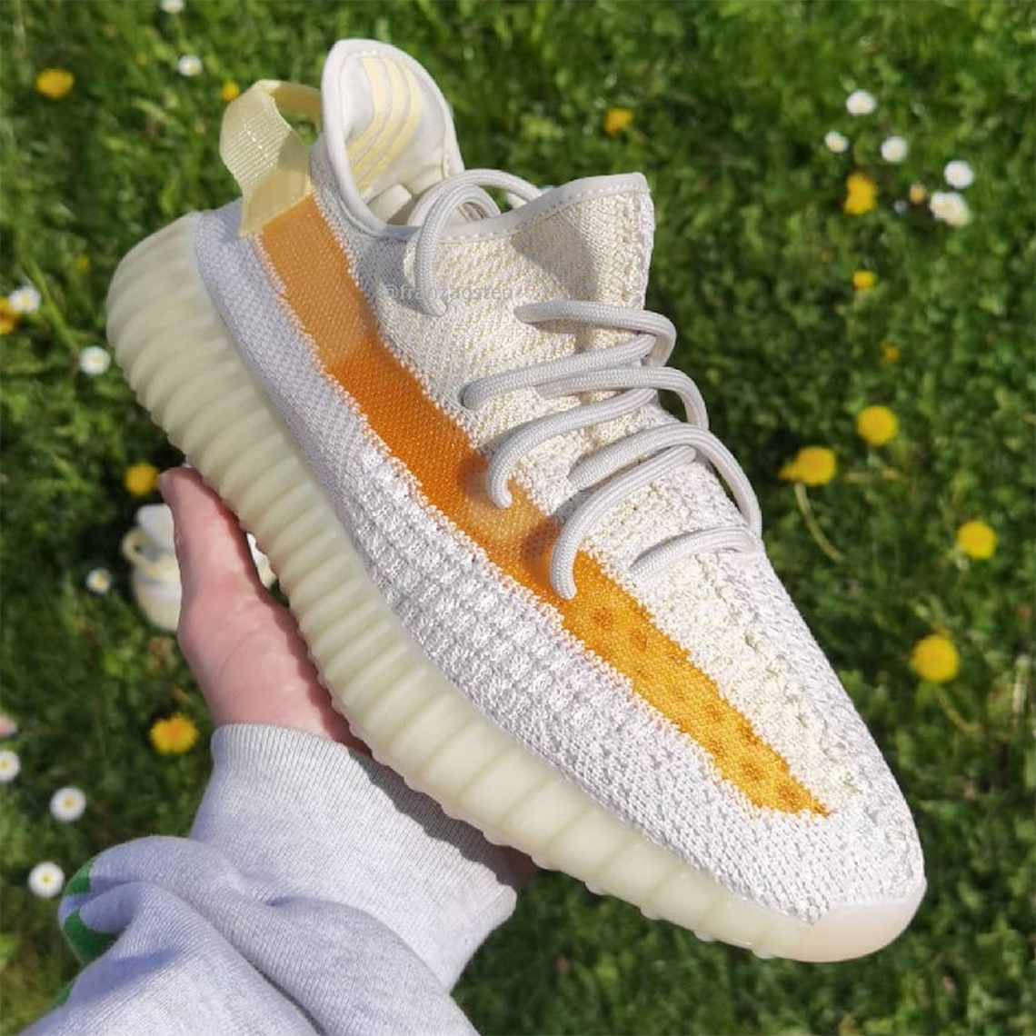 Aidas Yeezy Booost 350 V2 Light Gy3438 4