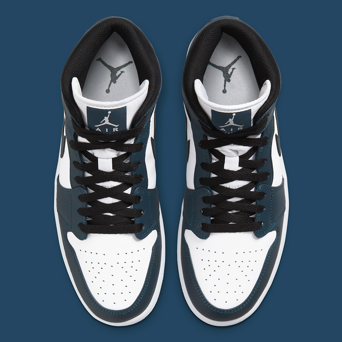 Air Jordan 1 Mid Blue Black White 554724 411 3