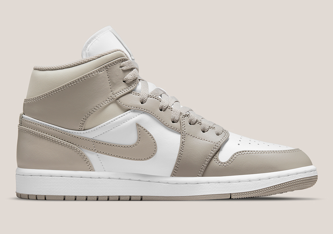 Air Jordan 1 Mid Linen White 554724 0827