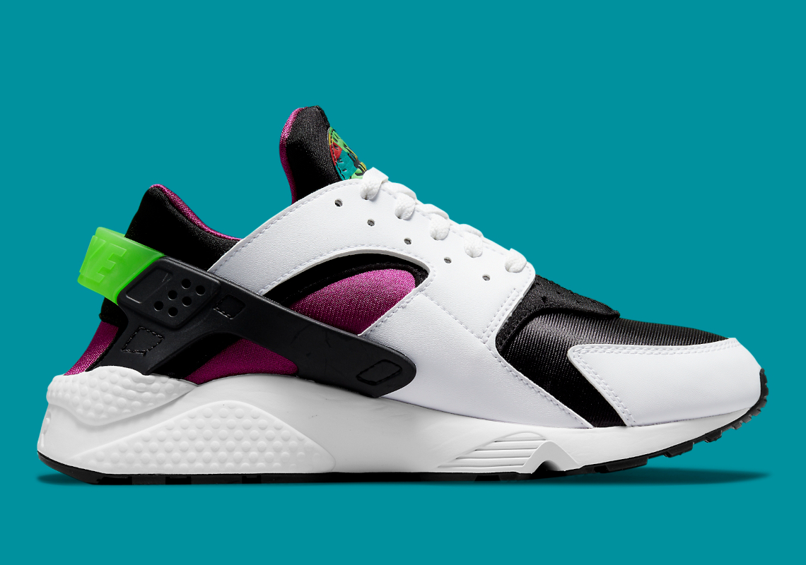 Nike Air Huarache Dm8152 100 2