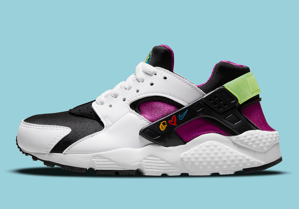 Nike Air Huarache Dm8156 100 Release Info 5