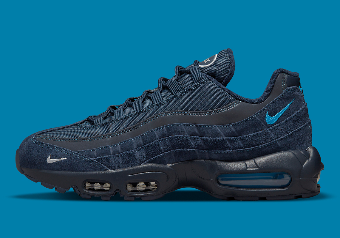 The Mini-Swooshed NIke Air Max 95 Arrives In Navy Blues