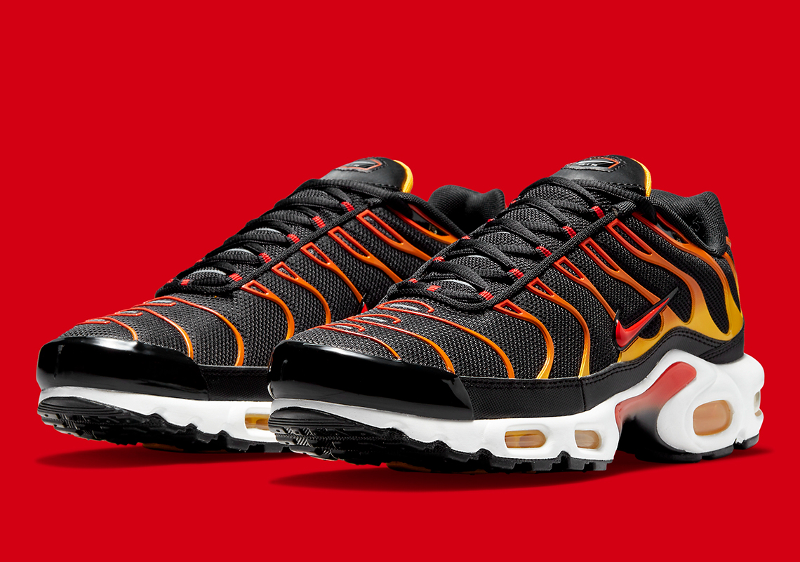 The Nike Air Max Plus Flips Its Iconic "Sunset" Colorway