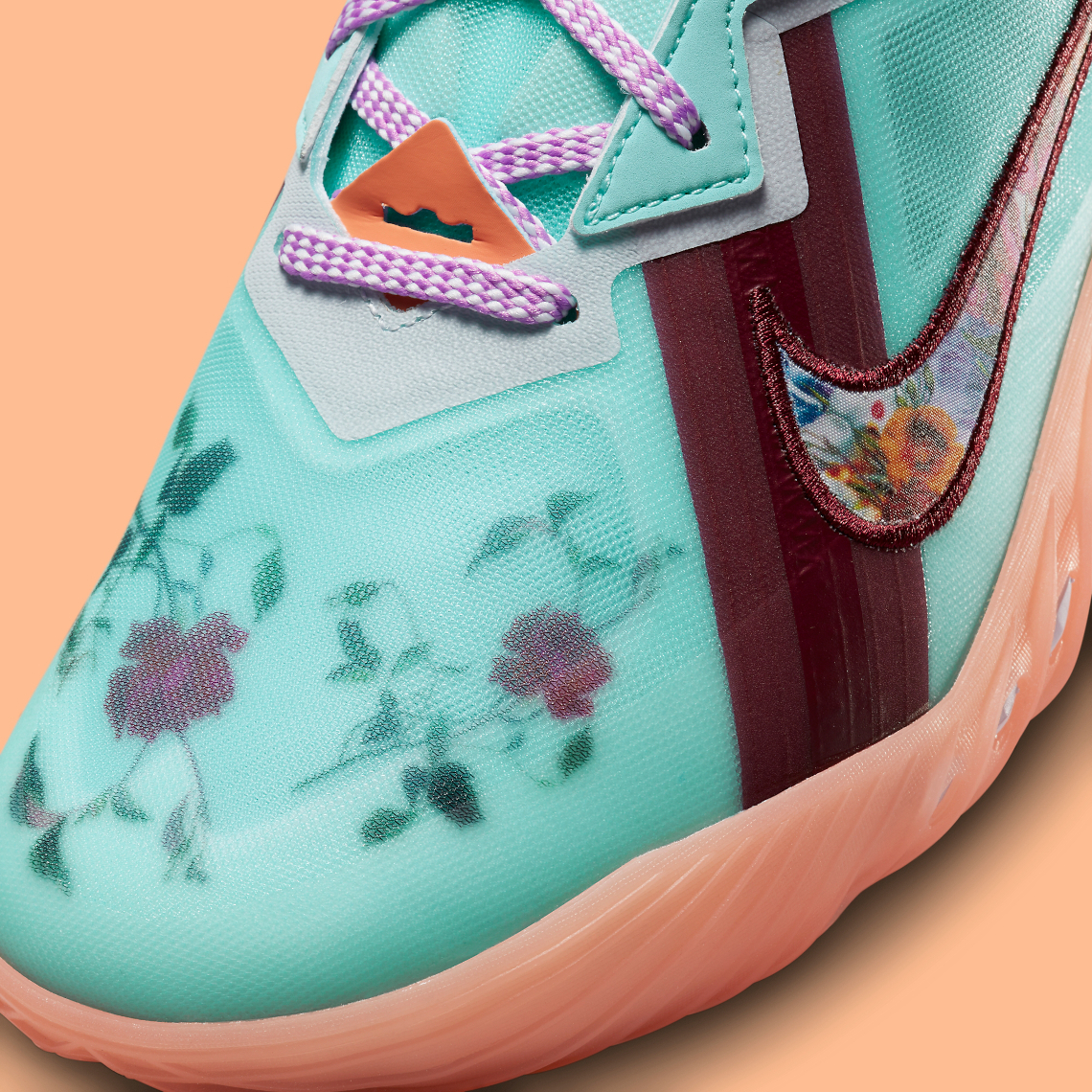 Nike Lebron 18 Low Floral Cv7562 400 6