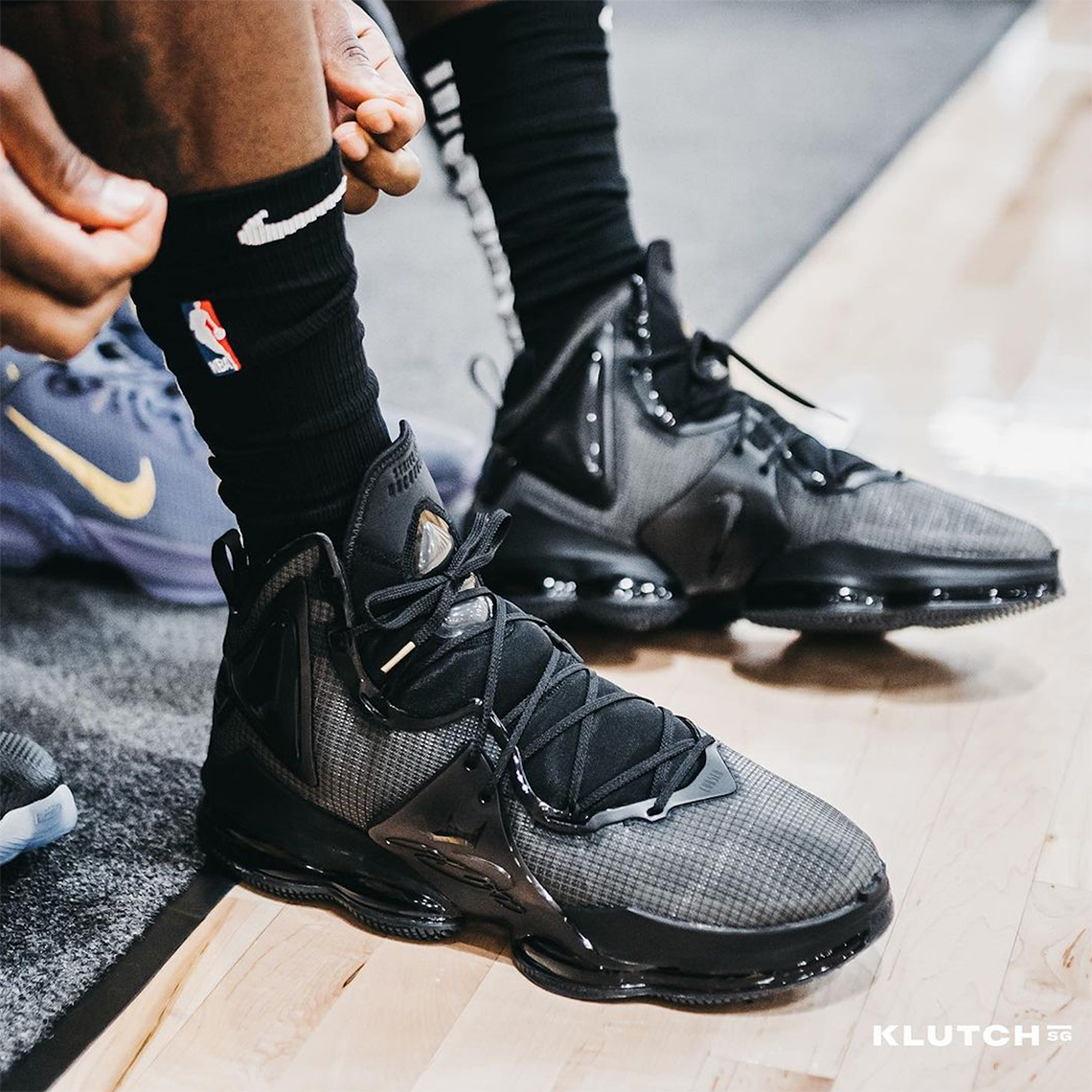 Nike Lebron 19 Black 2 1