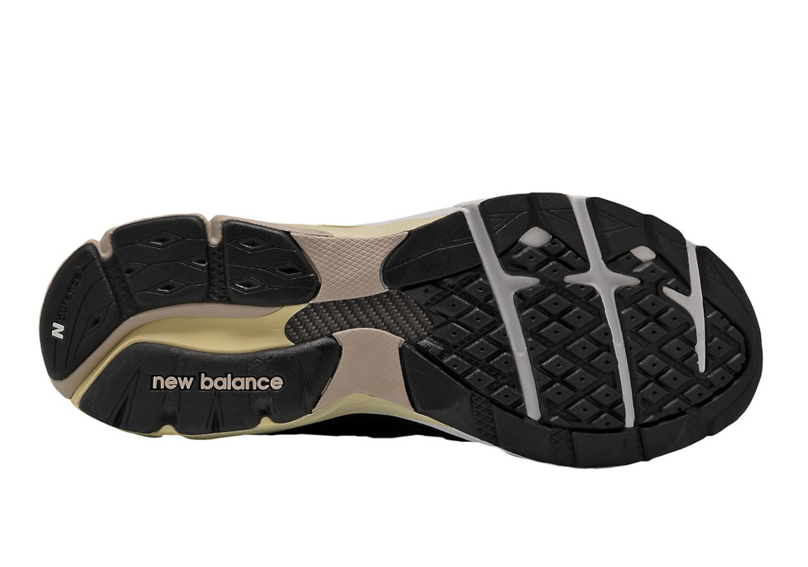 New Balance 990v3 Green Black Yellow 4
