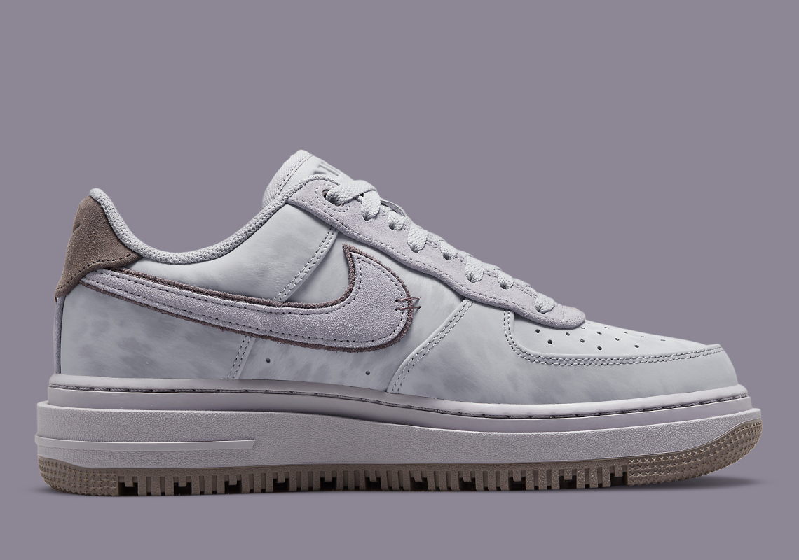 Nike Air Force 1 Luxe Dd9605 500 1 1