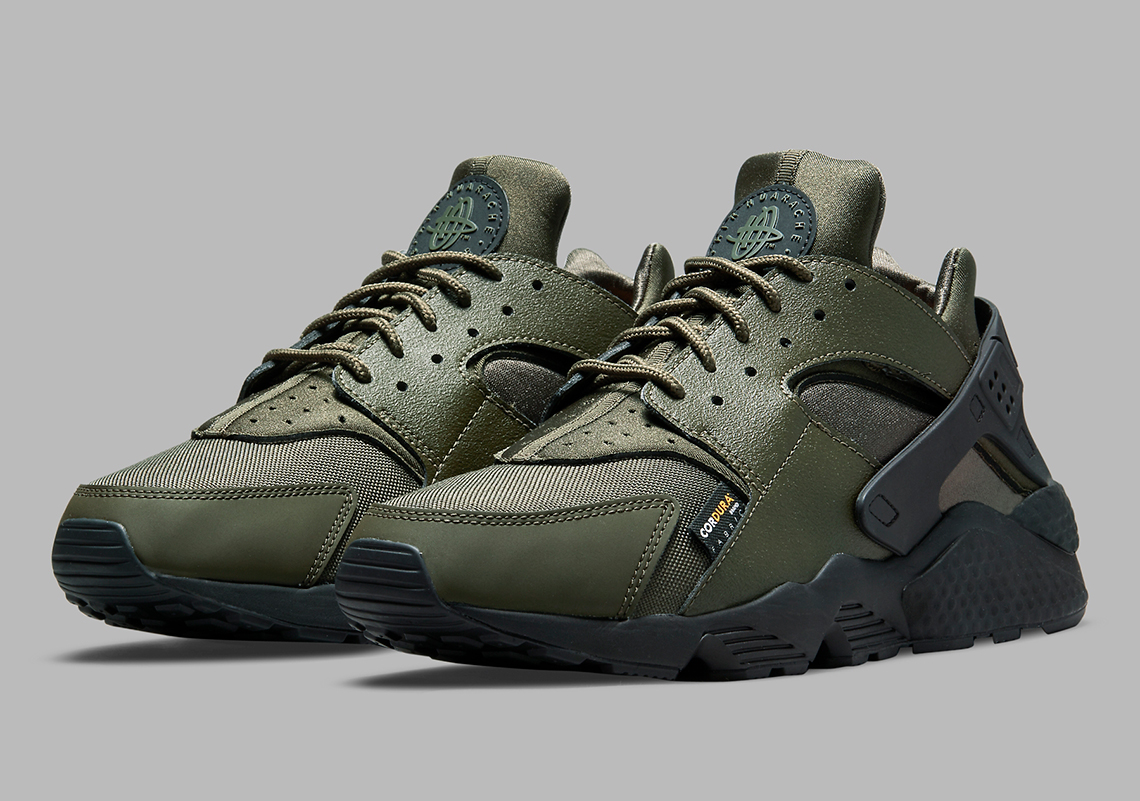 Nike Air Huarache Do6703 300 4