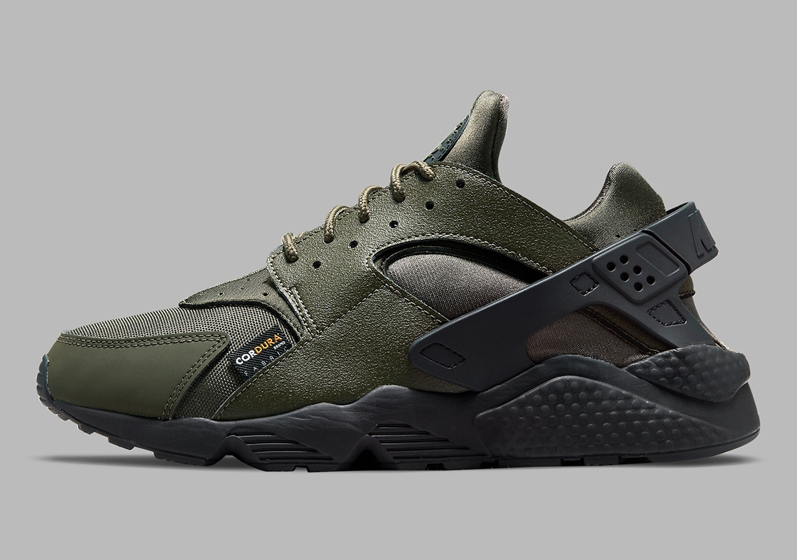 Nike Utilizes Cordura Fabric On The Air Huarache