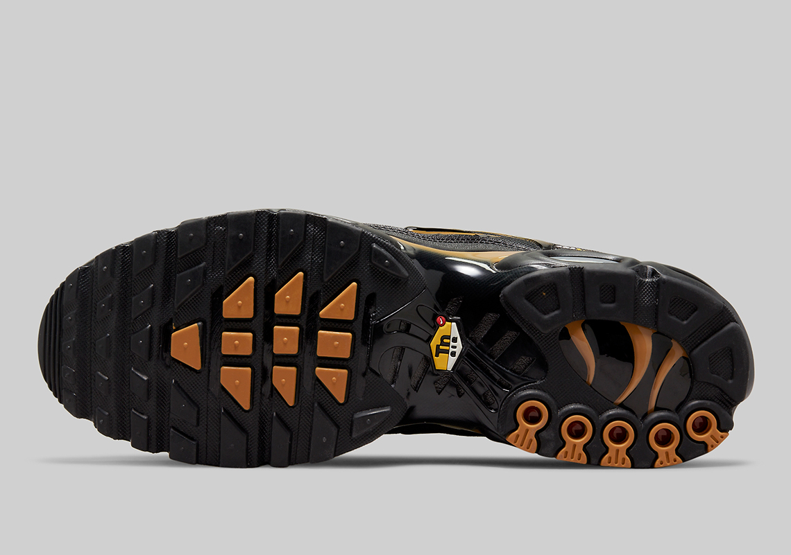 Nike Air Max Plus Cordura Do6700 001 1