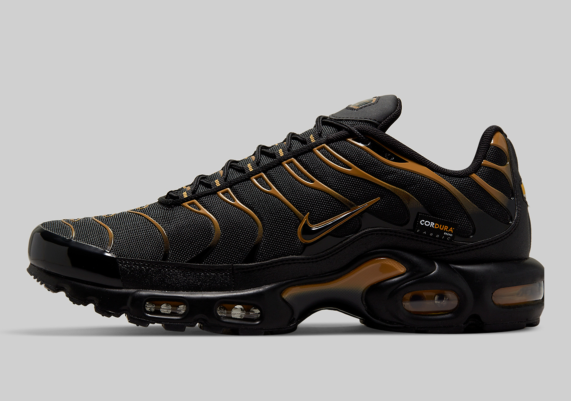 The Nike Air Max Plus Armors Itself With Cordura For Fall/Winter 2021