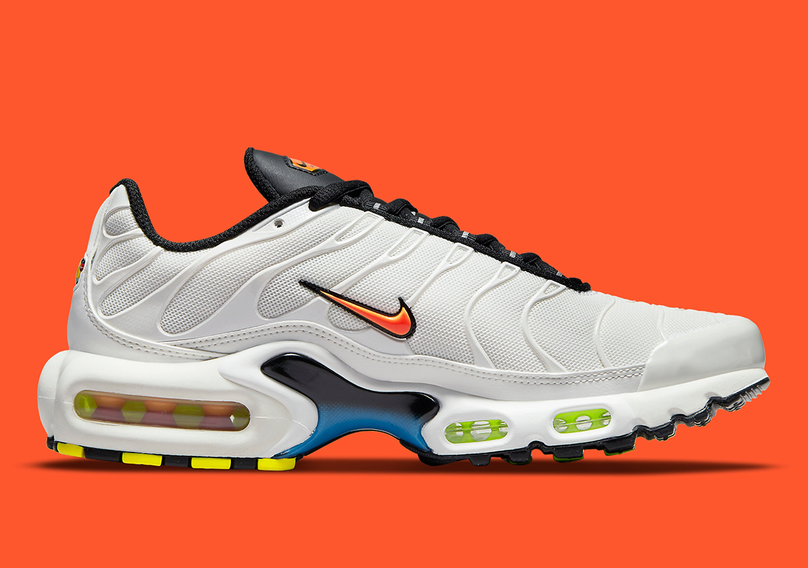 Nike Air Max Plus Dq4696 100 7