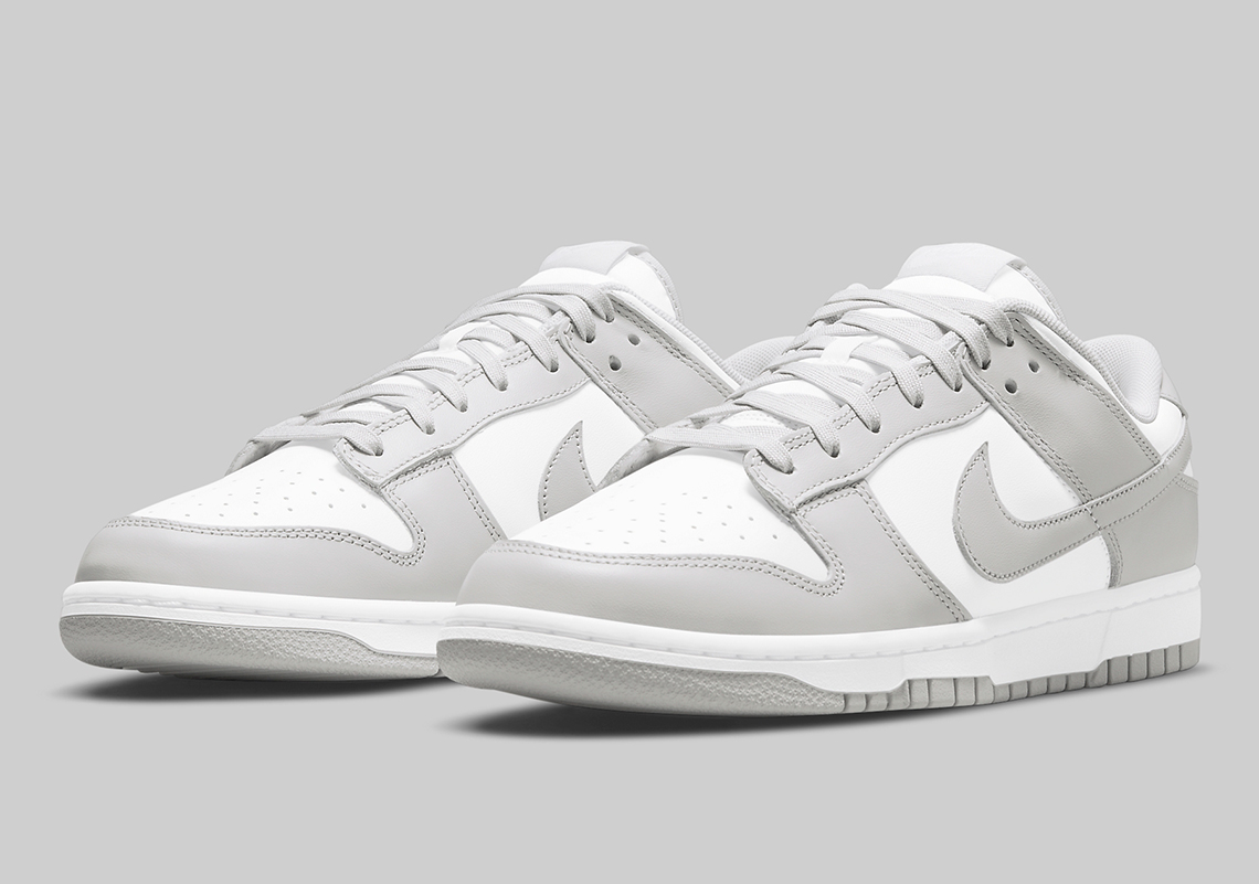 Nike Dunk Low “Grey Fog” Releases On September 21st