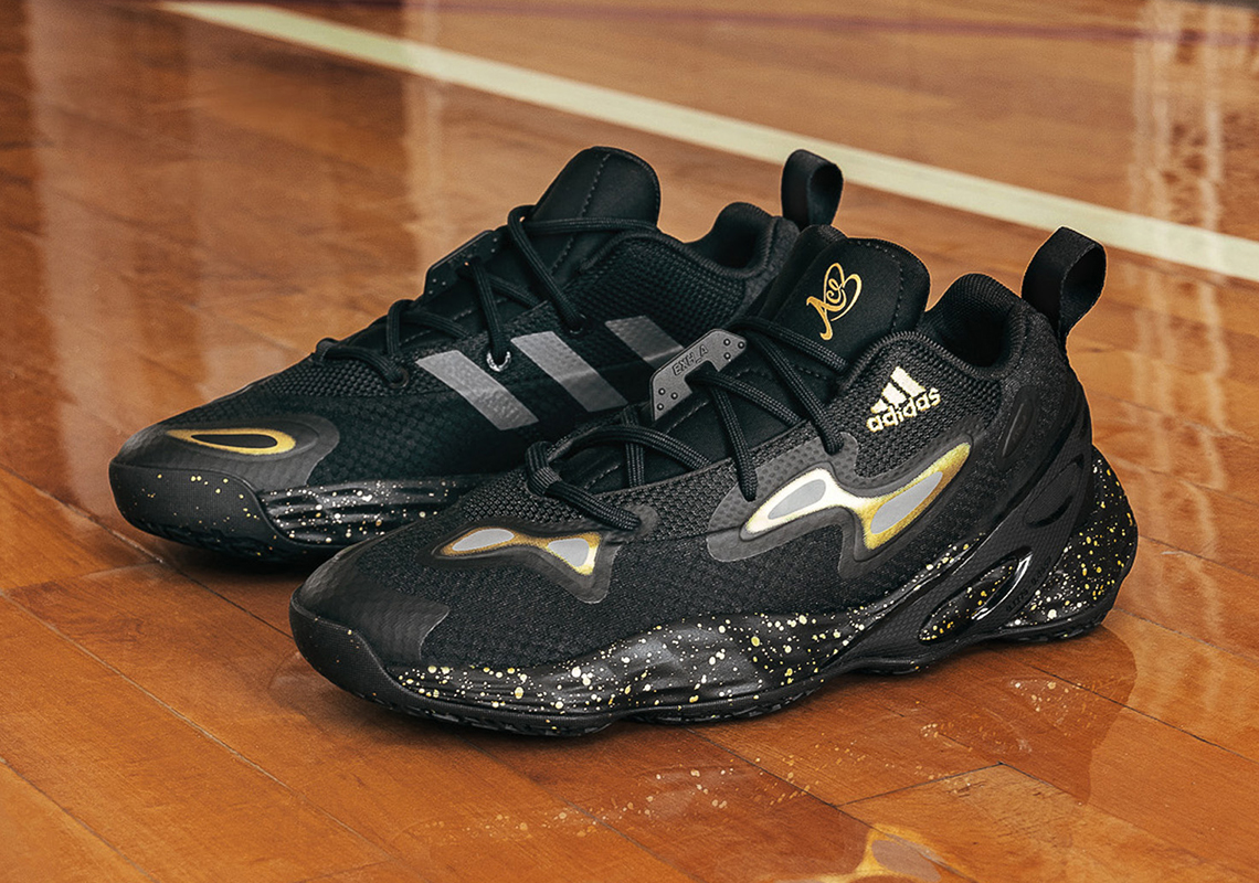 Candace Parker Adidas Exhibit Ace Low Black Gold 2