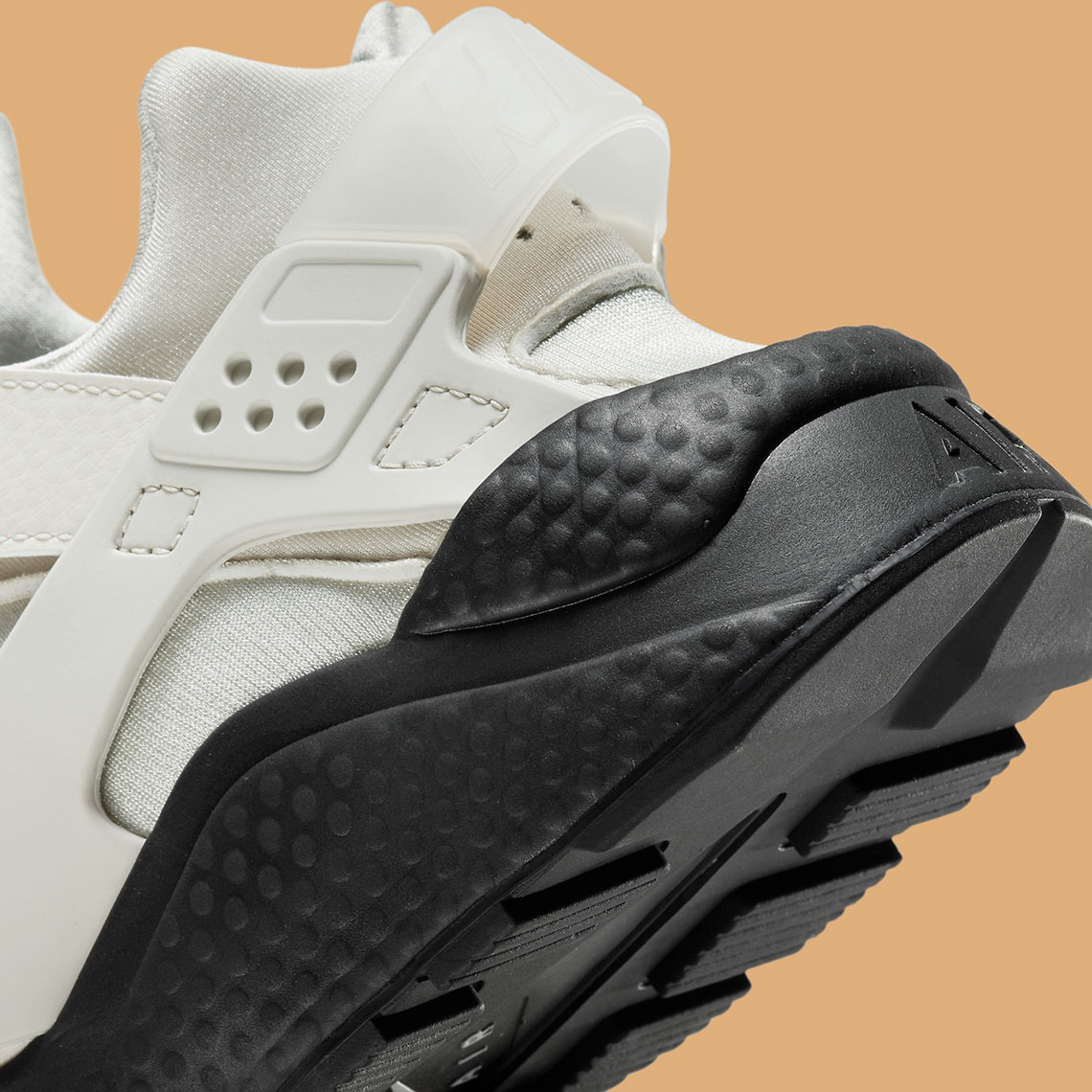 Nike Air Huarache Sail Black Do6388 001 7