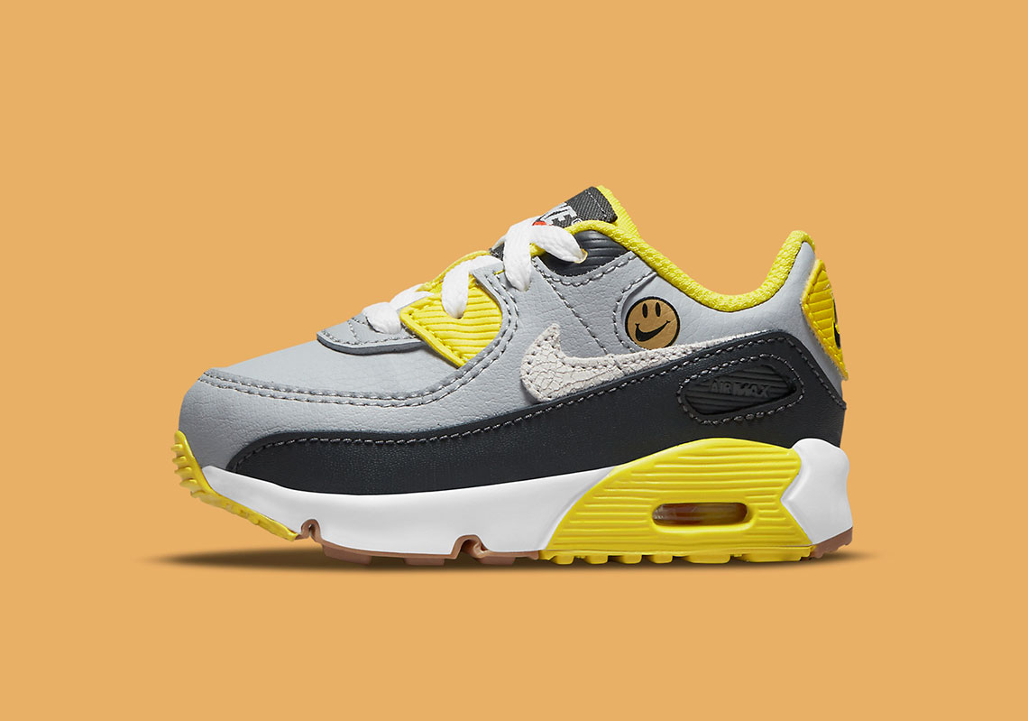 Nike Air Max 90 Td Go The Extra Smile Dq0580 001 1