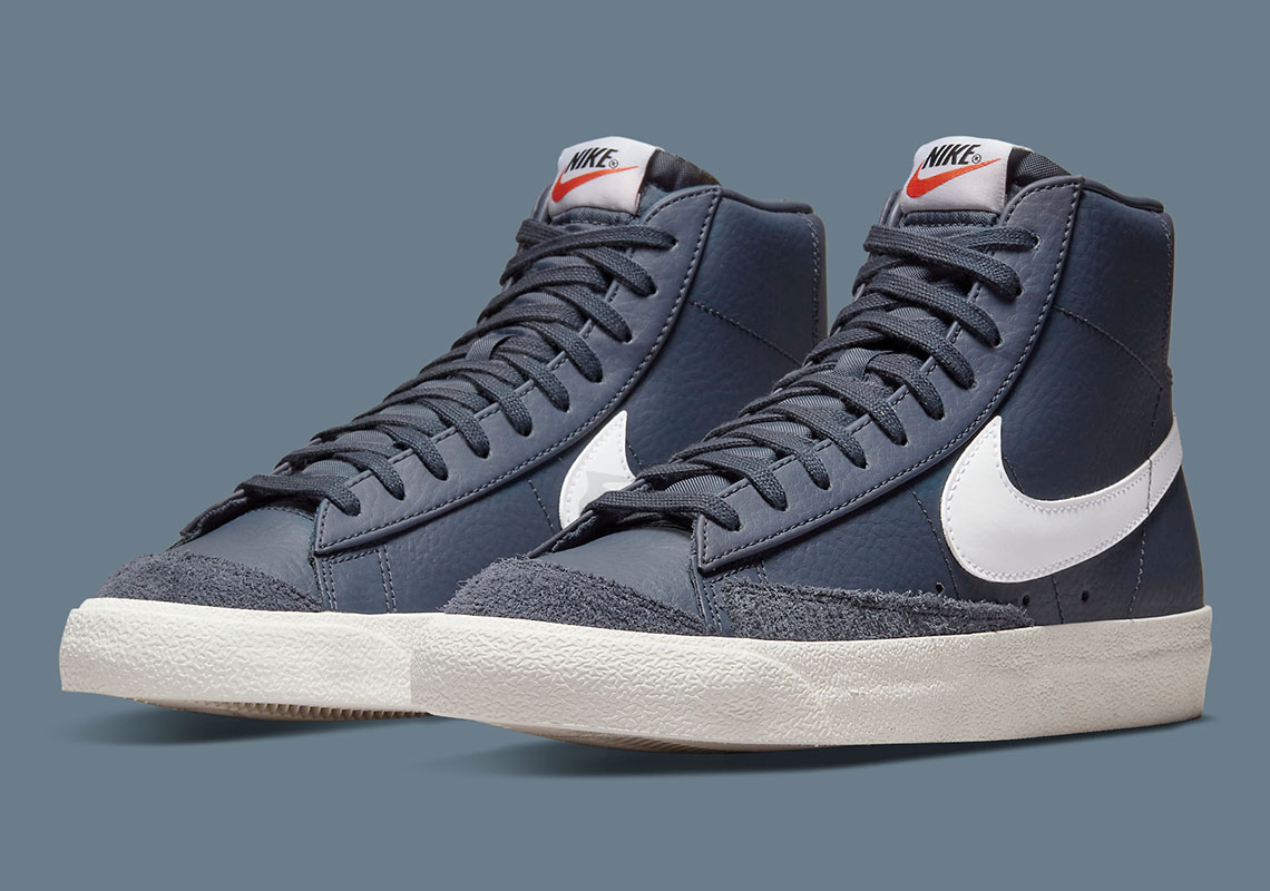 Dark Navy Leathers Make Up This Crisp Nike Blazer Mid ’77