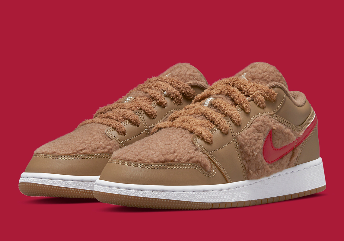 The Air Jordan 1 Low Turns Itself Into A "Teddy Bear"