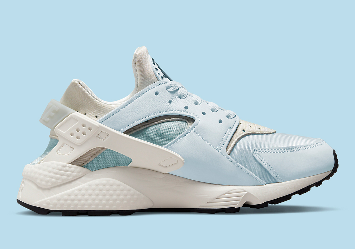 Nike Air Huarache Dh4439 400 2