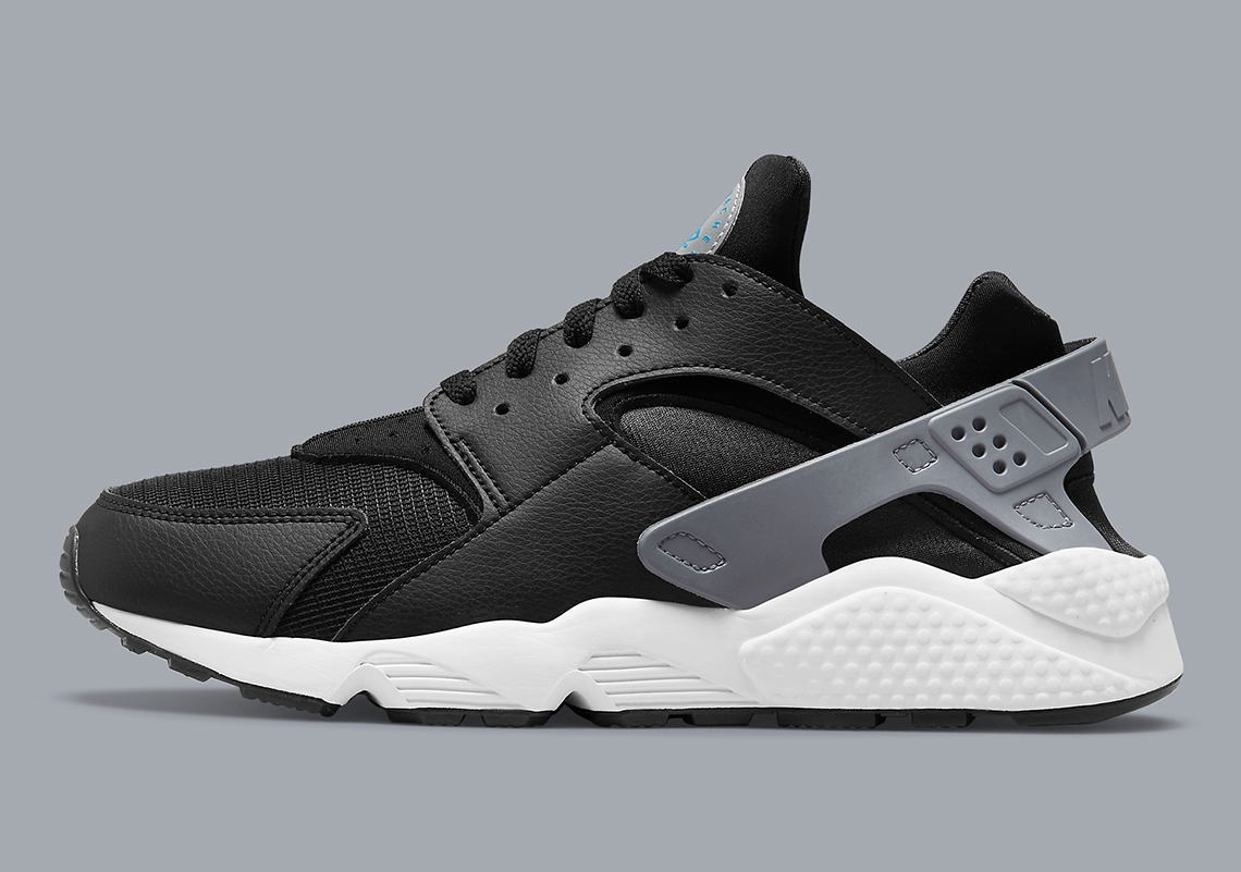 Nike Air Huarache Dr0154 001 8