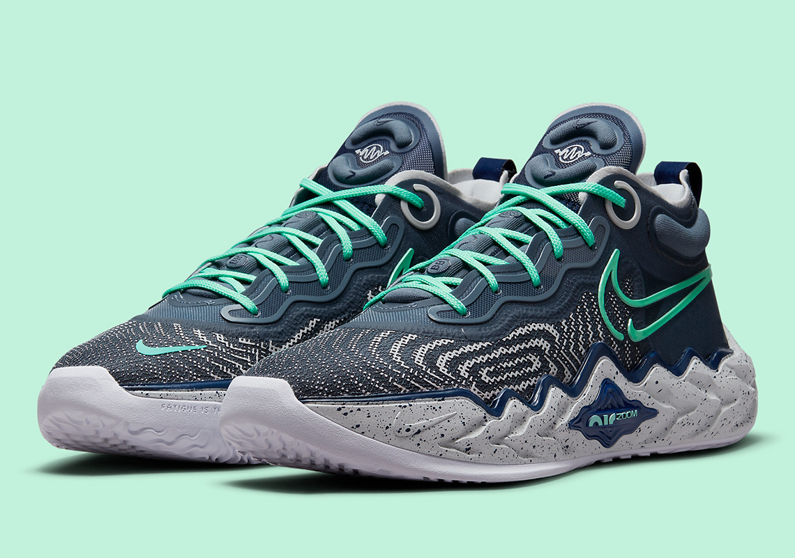 The Nike Air Zoom GT Run Makes A Mint-Accented Return