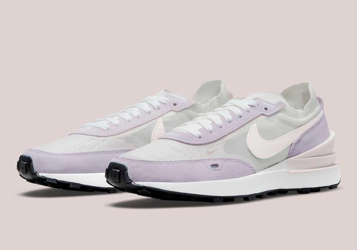 "Light Soft Pink" Accents Land On The Nike Waffle One