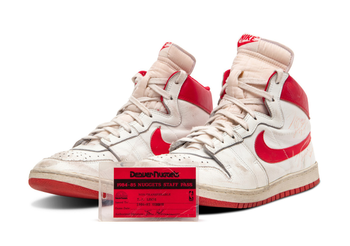 Sothebys Nike Air Ship 1984 8