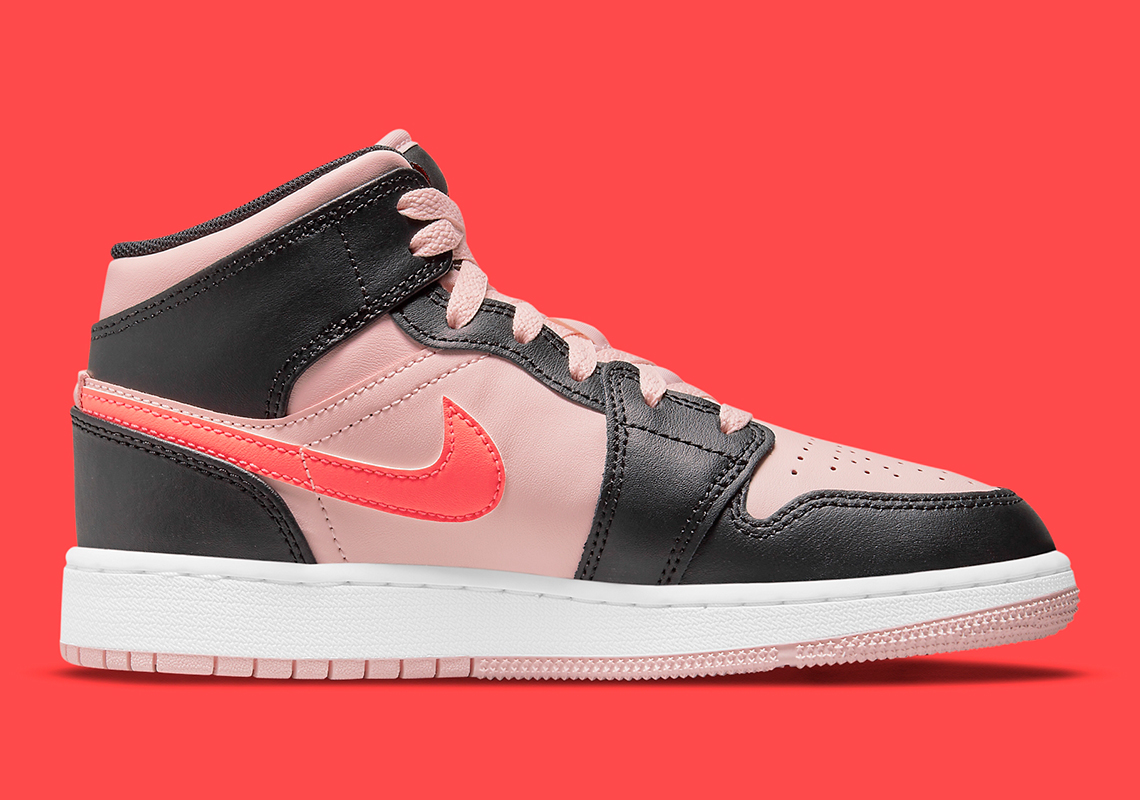 Air Jordan 1 Mid Gs Black Crimson Pink 554725 604 6