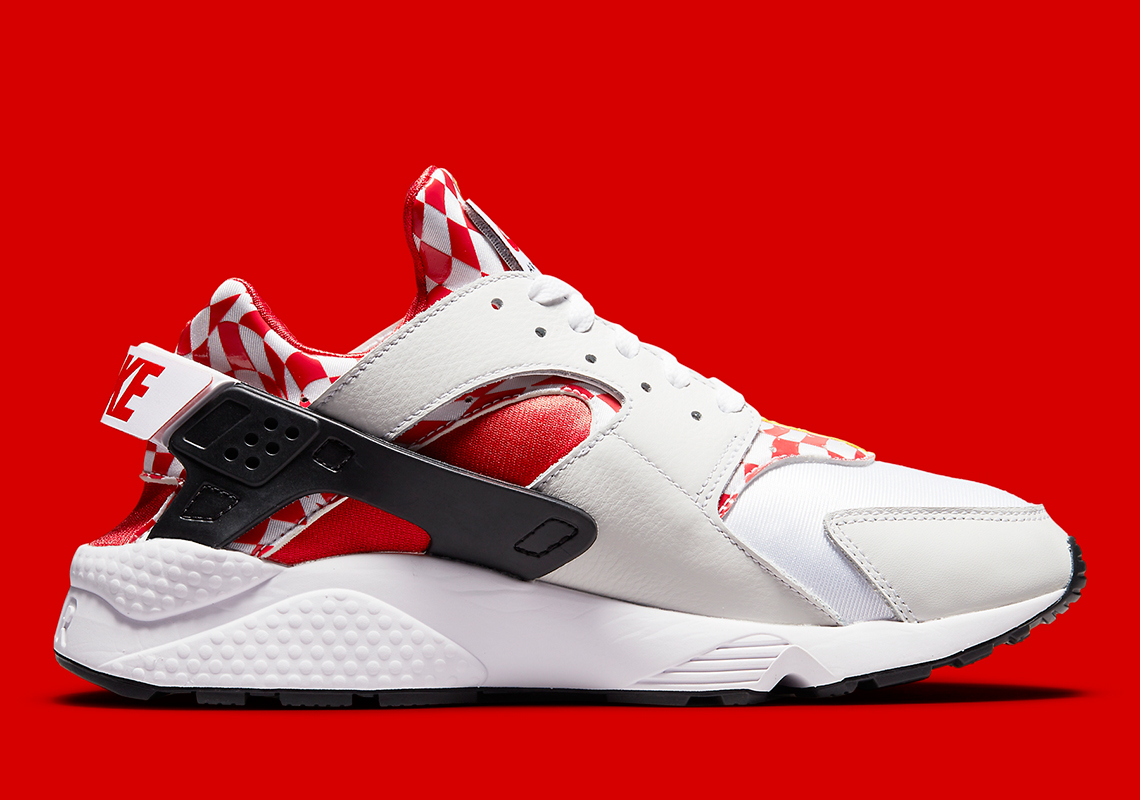 Nike Air Huarache Liverpool Dn5080 100 6