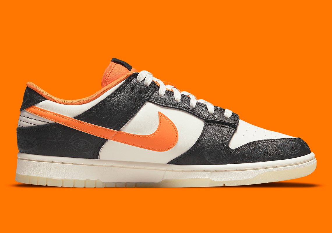 Nike Dunk Low Halloween 2021 Dd3357 100 Official Images 1