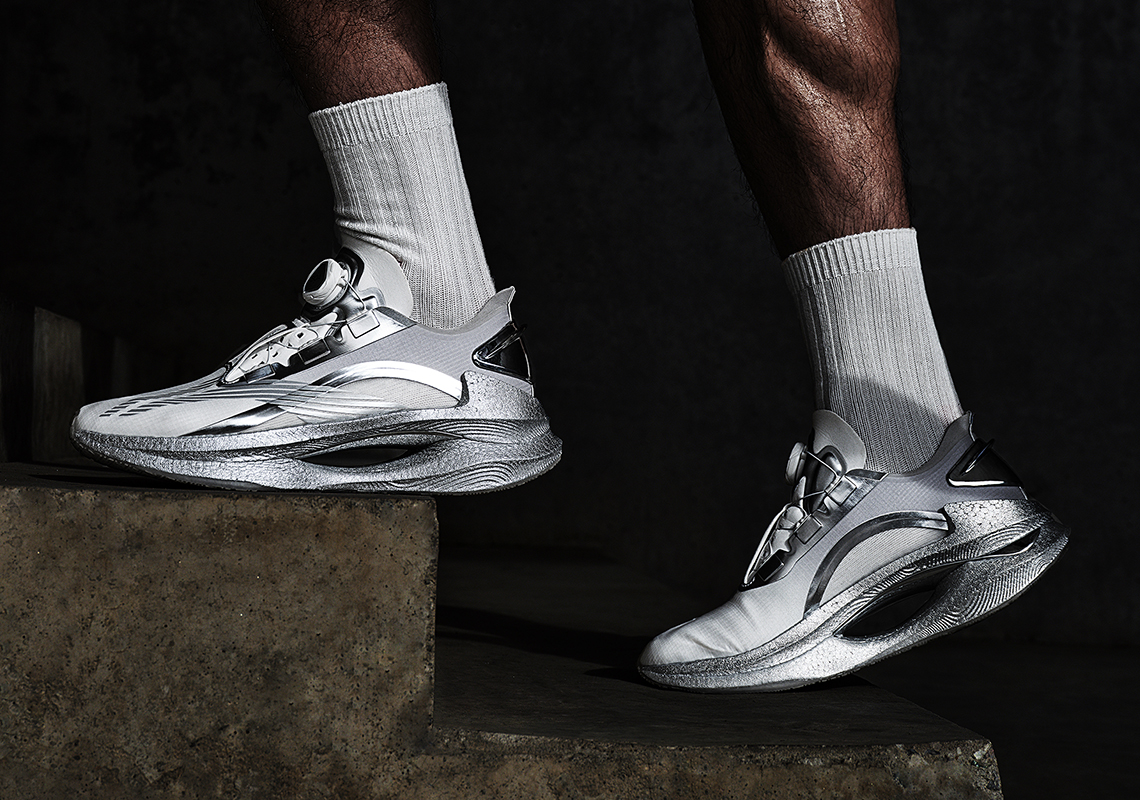 Hajime Sorayama Li Ning Shadow 1