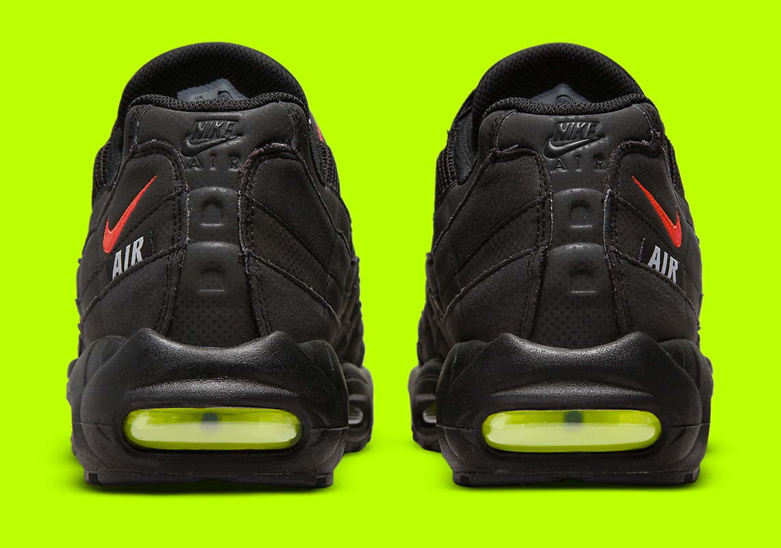 Nike Air Max 95 Black Volt Crimson 2022 4